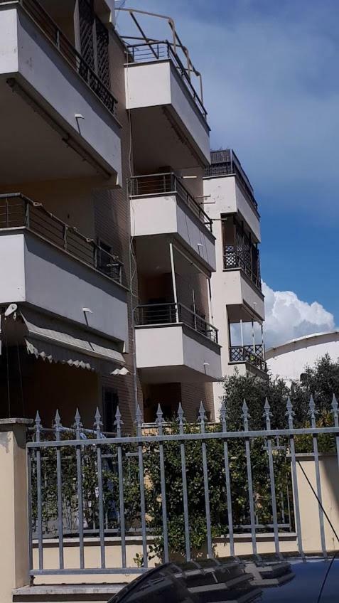 Domus Claudio Apartment Fiumicino Exterior photo